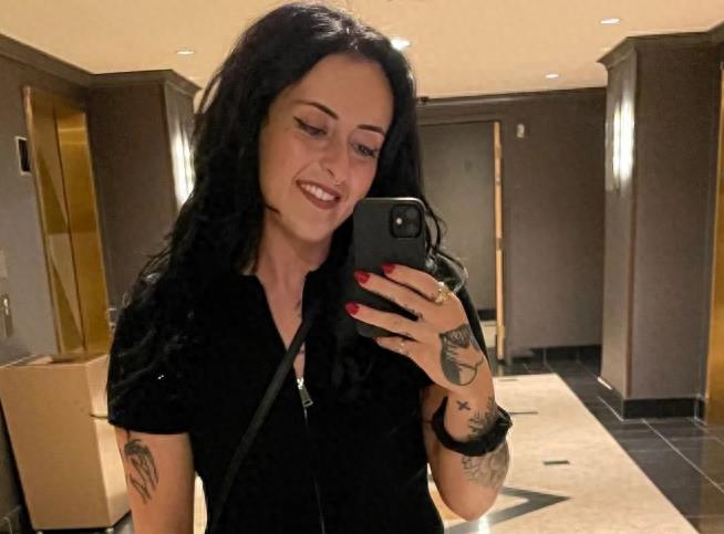 “性别之旅：女孩变男人再变回女人的真实经历”