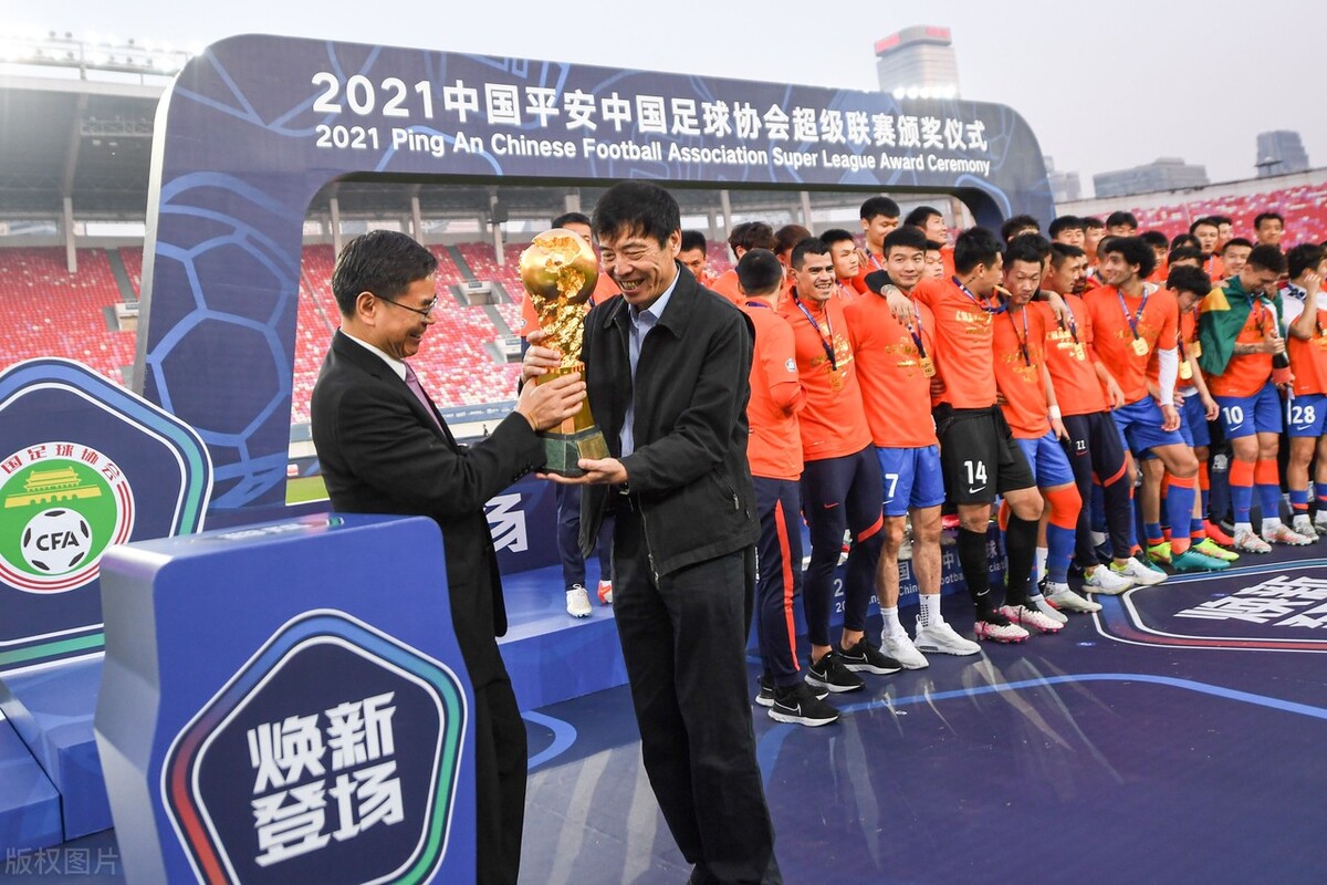 陈戌源人生剖析：深耕上港一心向红，掌控足协异心朝黑