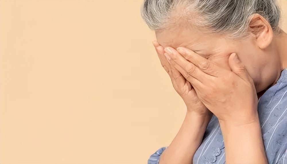 给婆婆买了套化妆品,给婆婆花了一万