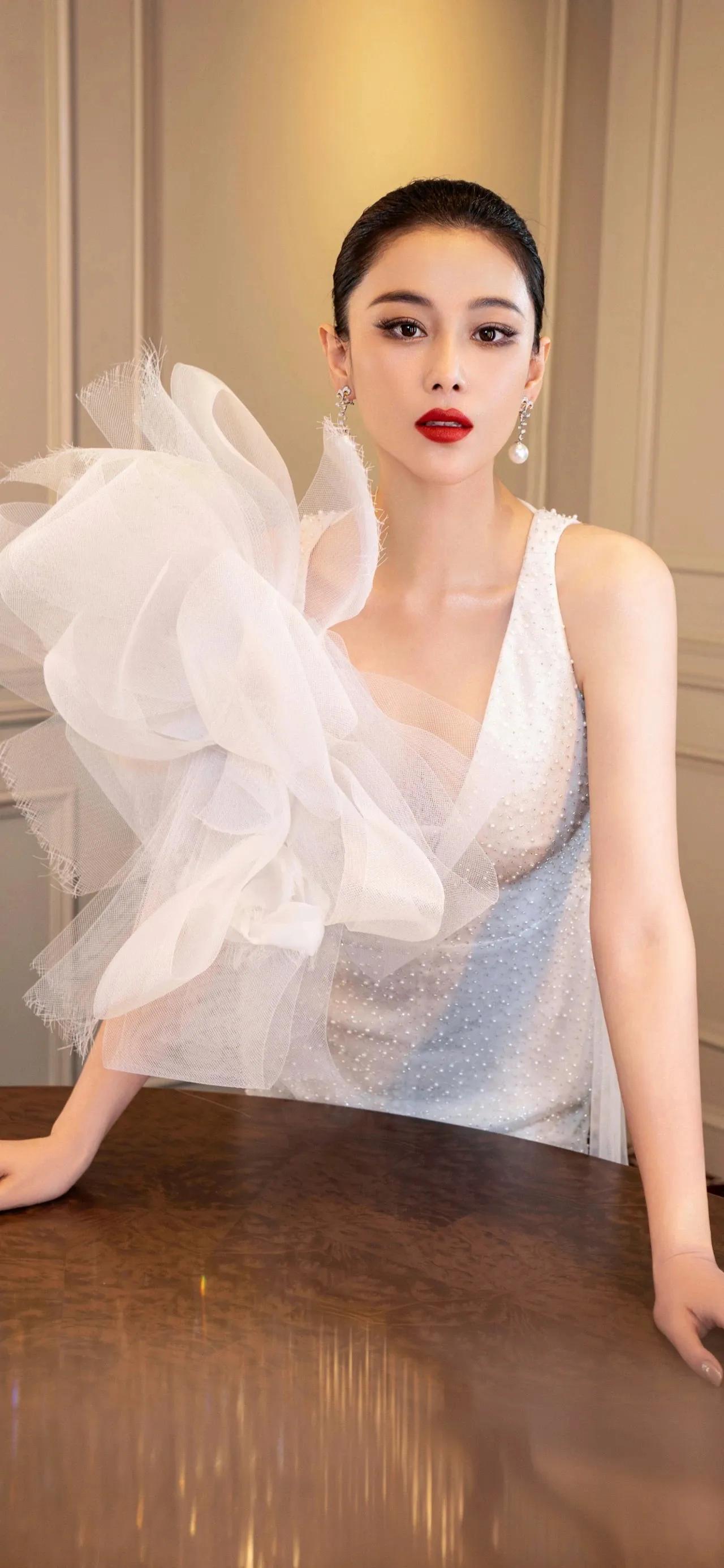 铜雀台张馨予手机壁纸,张馨予惊艳的照片全面屏壁纸