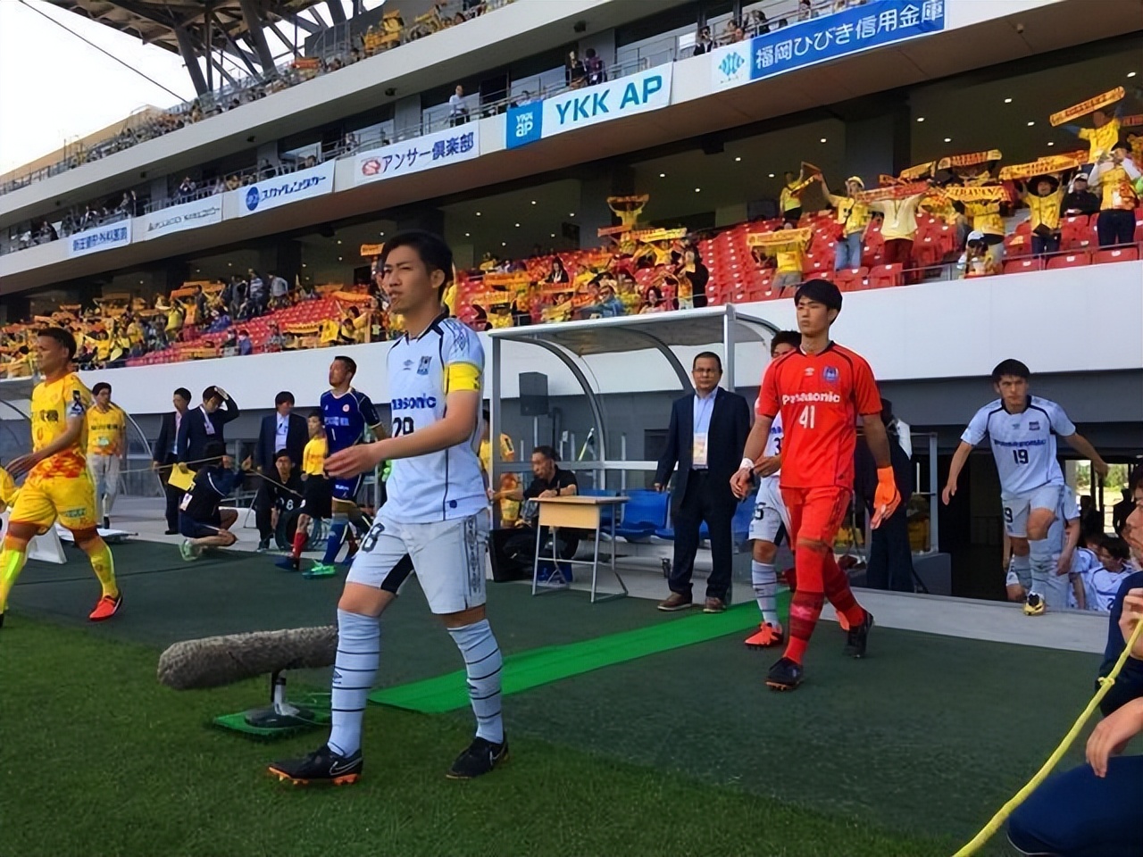 前国脚曝16年前花20万能进国足,前国脚曾拒绝效力国家队完整版