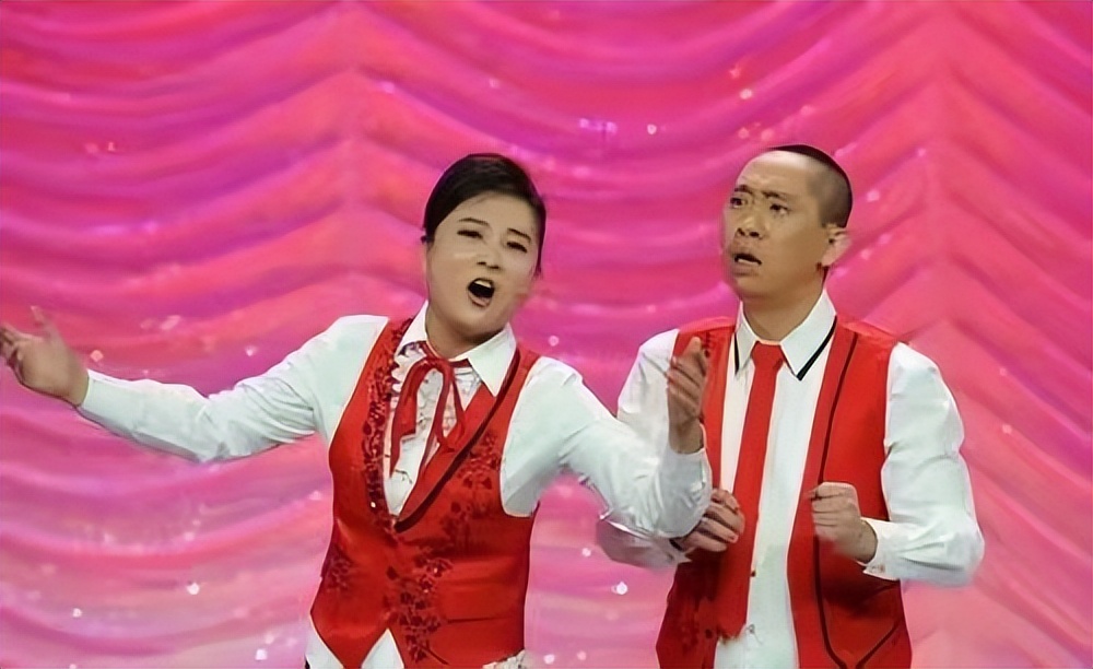 贾玲为什么不和白凯南搭档了,2012年贾玲和白凯南的相声