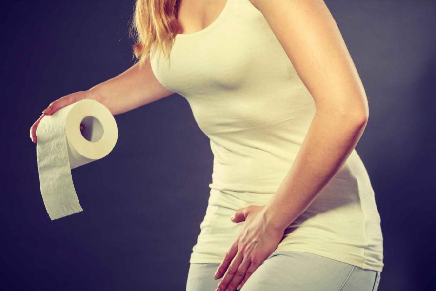 老年人尿频尿裤子有什么解决方法,老年人尿频尿裤子需要做哪些检查