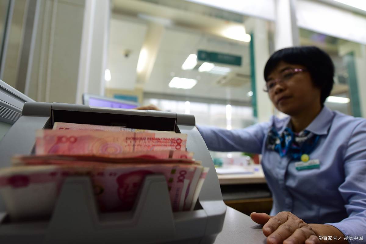 手里有100万买房还是存银行,手握100万现金