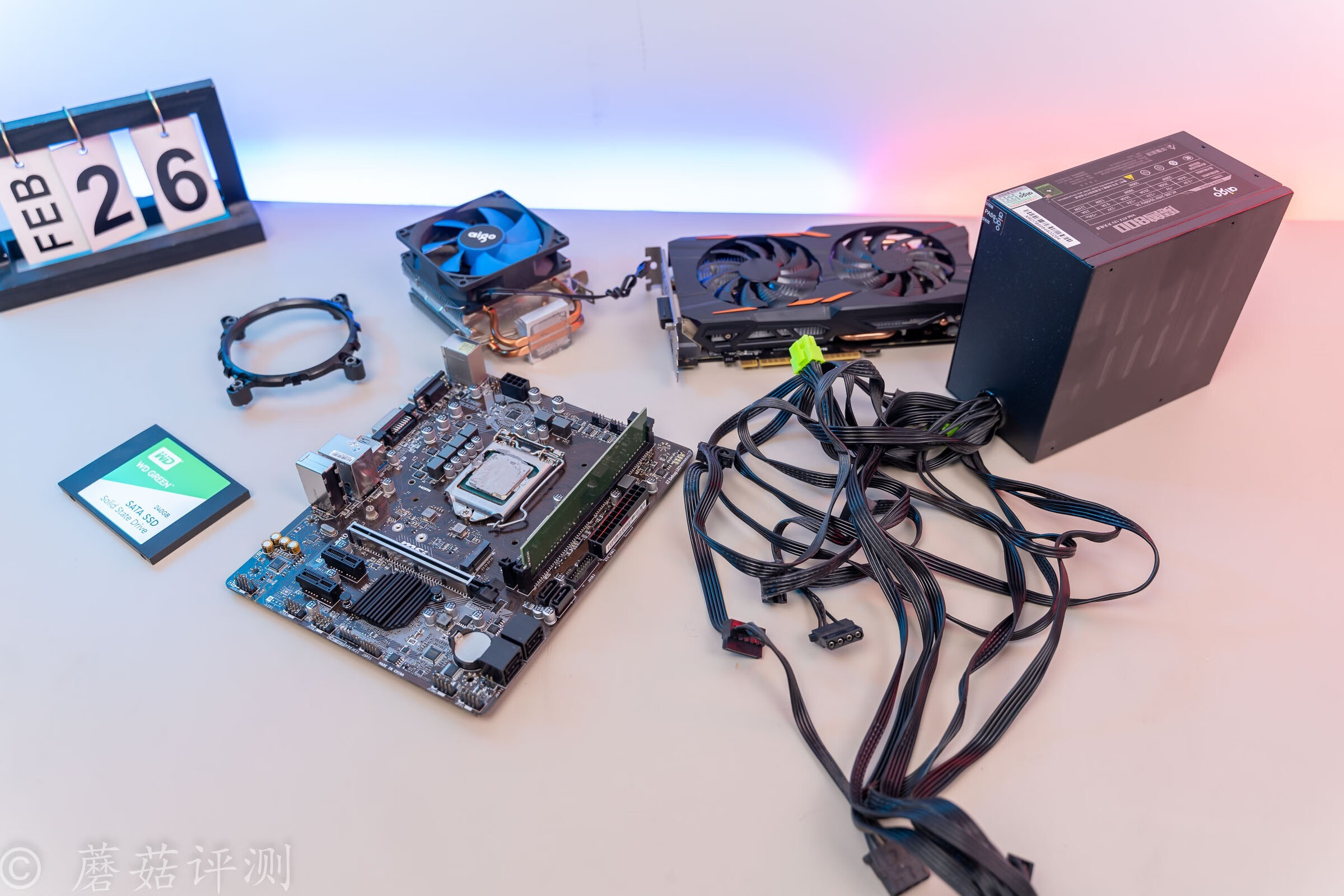 电脑主机可以玩的手柄游戏,高性能主机搭配低端显示器