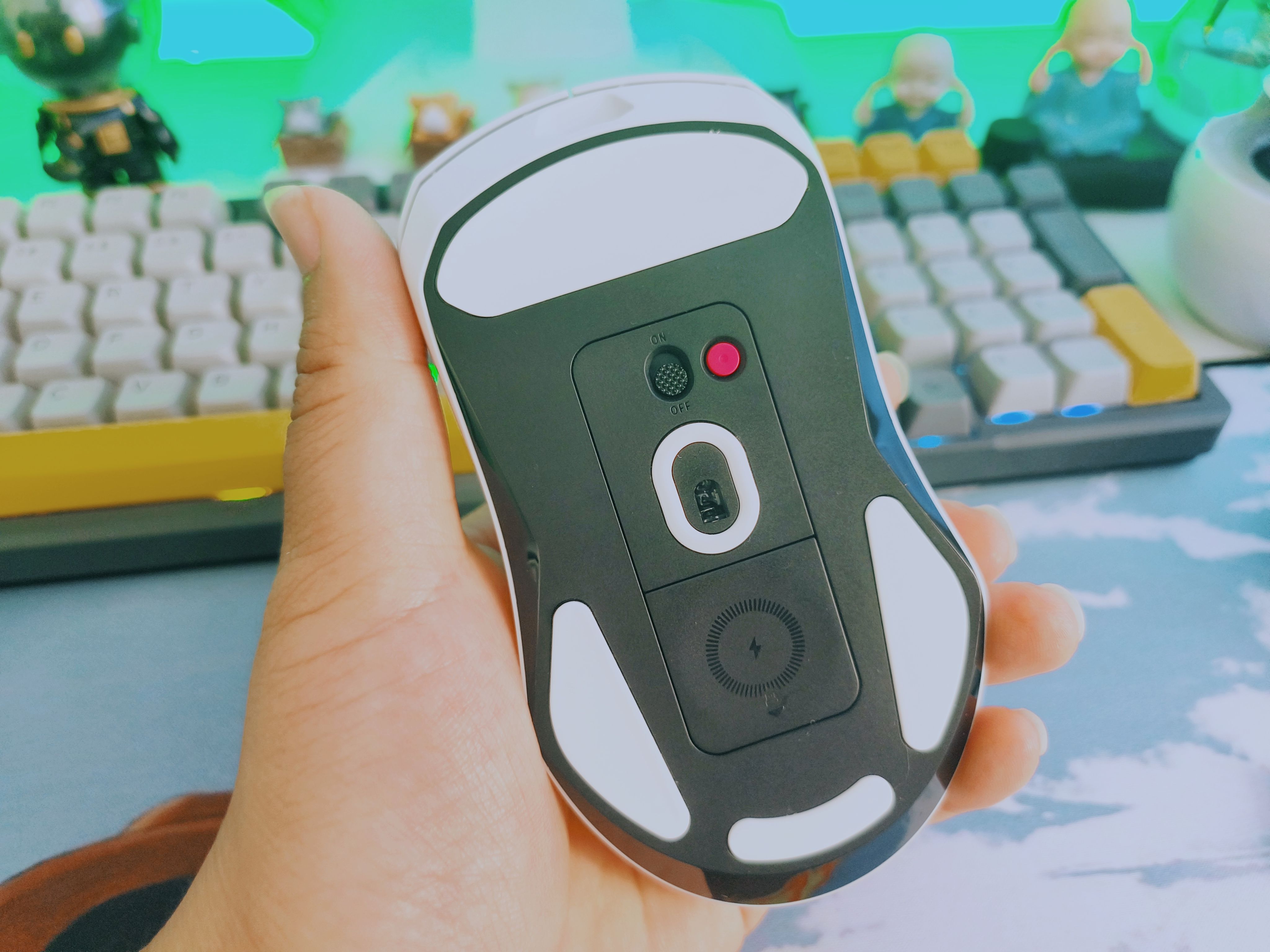 雷柏vt9pro和蜻蜓f1promax选哪个,雷柏vt9pro鼠标防滑贴