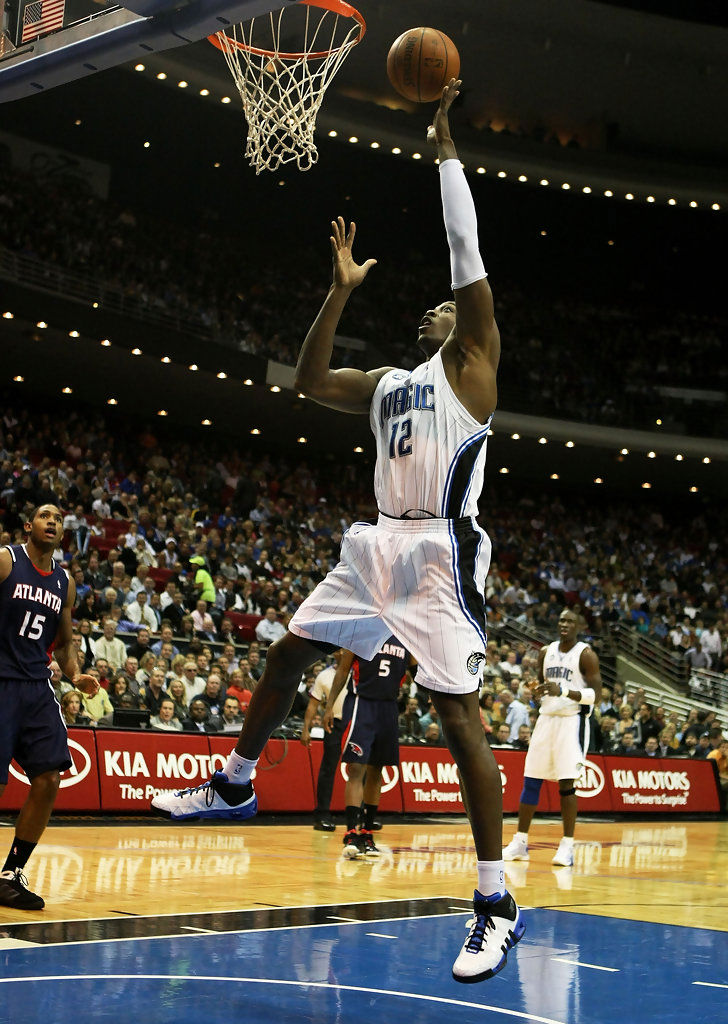 德怀特霍华德魔术,魔术霍华德穿过的球鞋