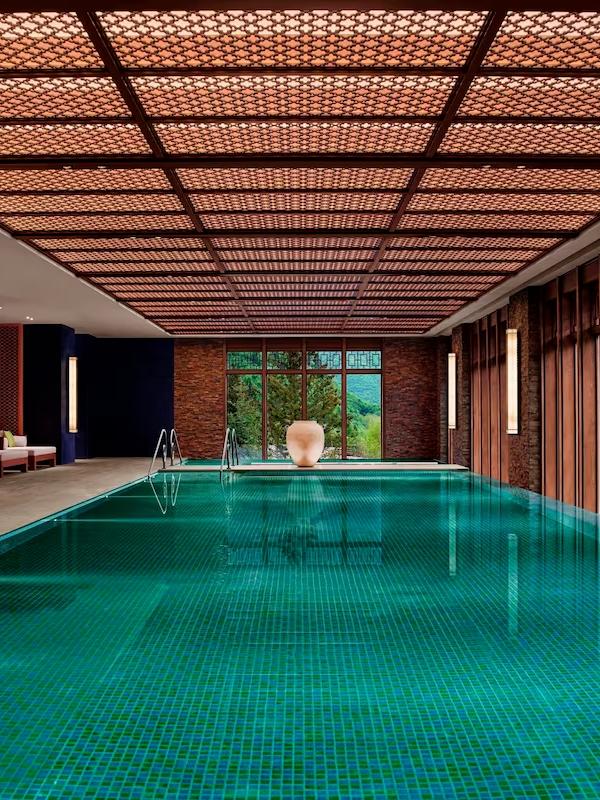 九寨沟丽思卡尔顿隐士度假酒店,全球第一百家丽思卡尔顿