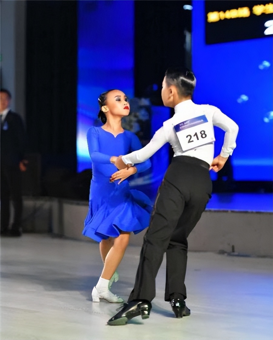 “荔好,运动荟”,广州市荔湾区中小学生体育舞蹈锦标赛成功举办