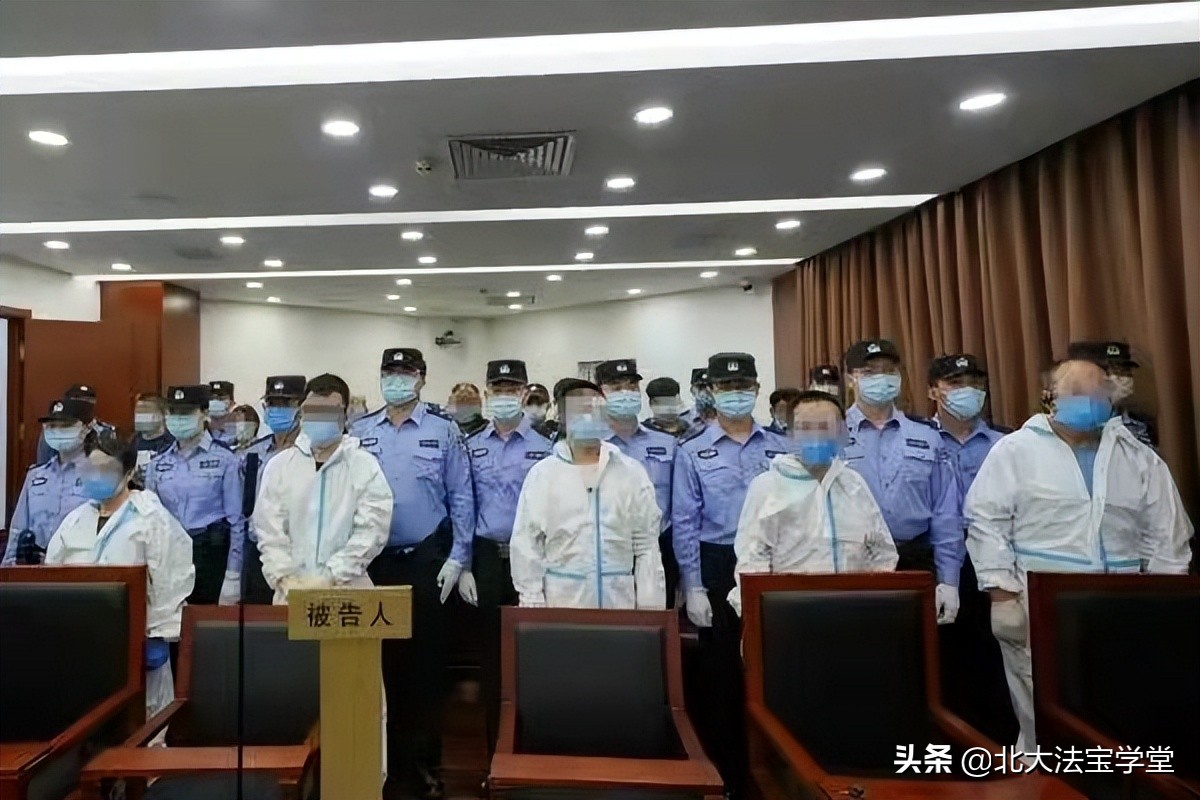 边境帮人接货算走私吗犯法吗,通过中间人送礼的风险