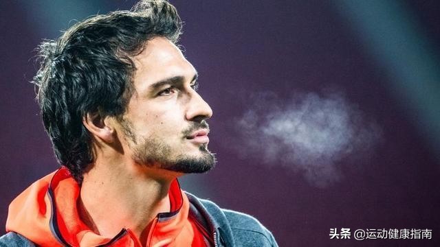 球场上奔跑的美好肉体,让女球迷疯狂的10大足球帅哥盘点,慎点哦