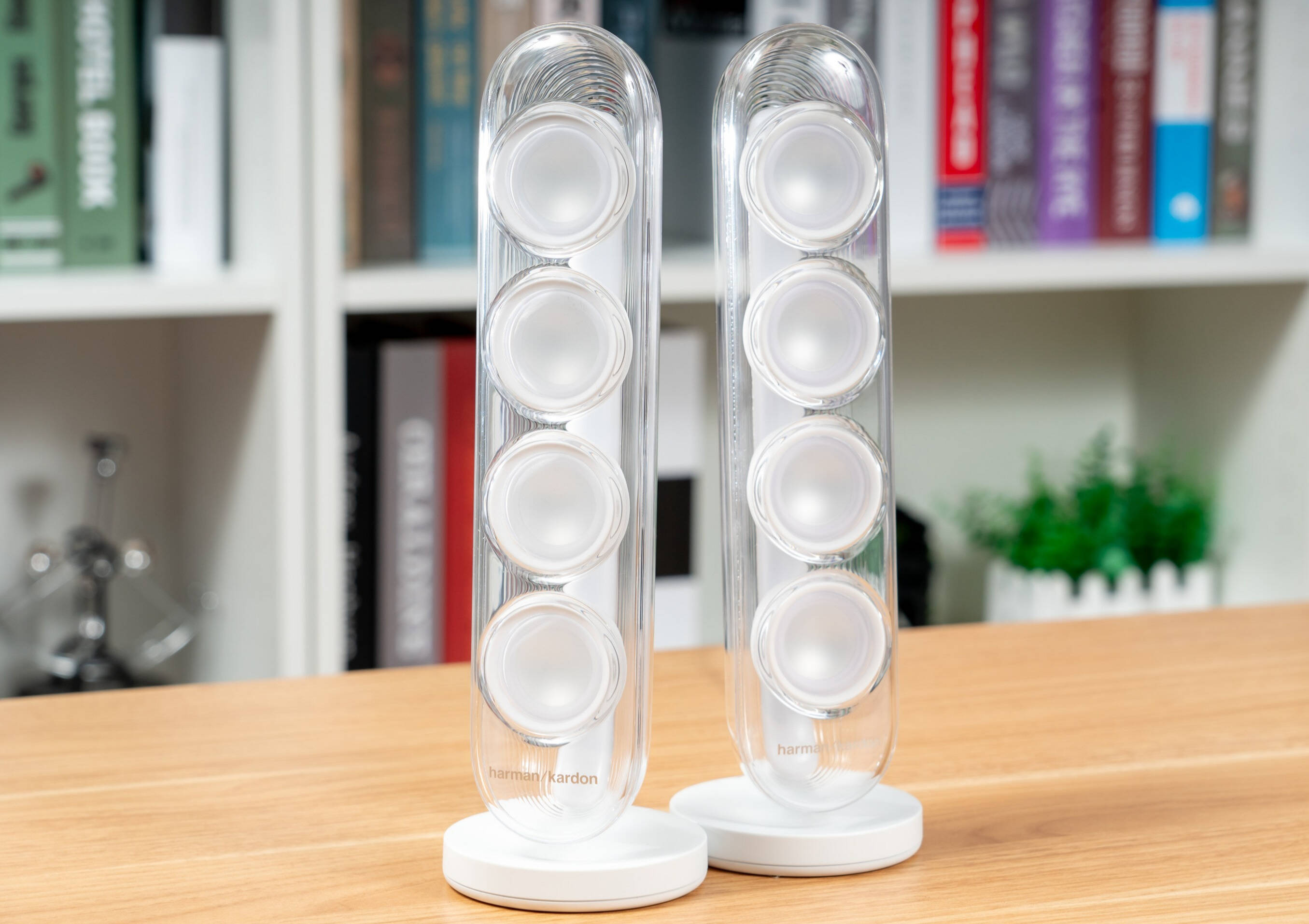 哈曼卡顿水晶音响第4代真实测评,哈曼卡顿水晶四代无线蓝牙音箱