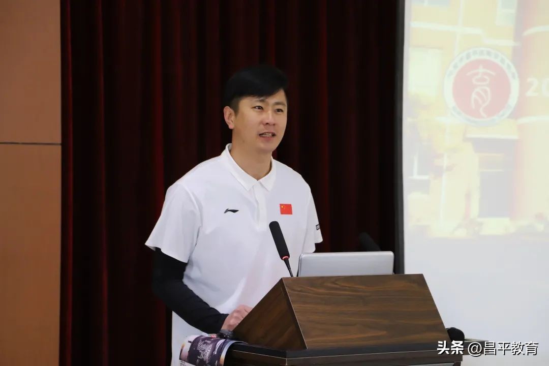 学校足球获奖表彰报道,校园足球颁奖