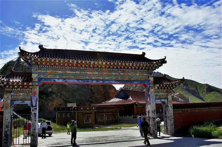 青海湖的西王母瑶池在哪,青海湖瑶池西王母