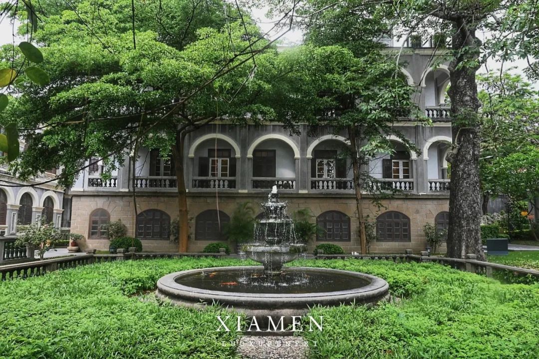 住进鼓浪屿百年老别墅,住进鹭岛酒店