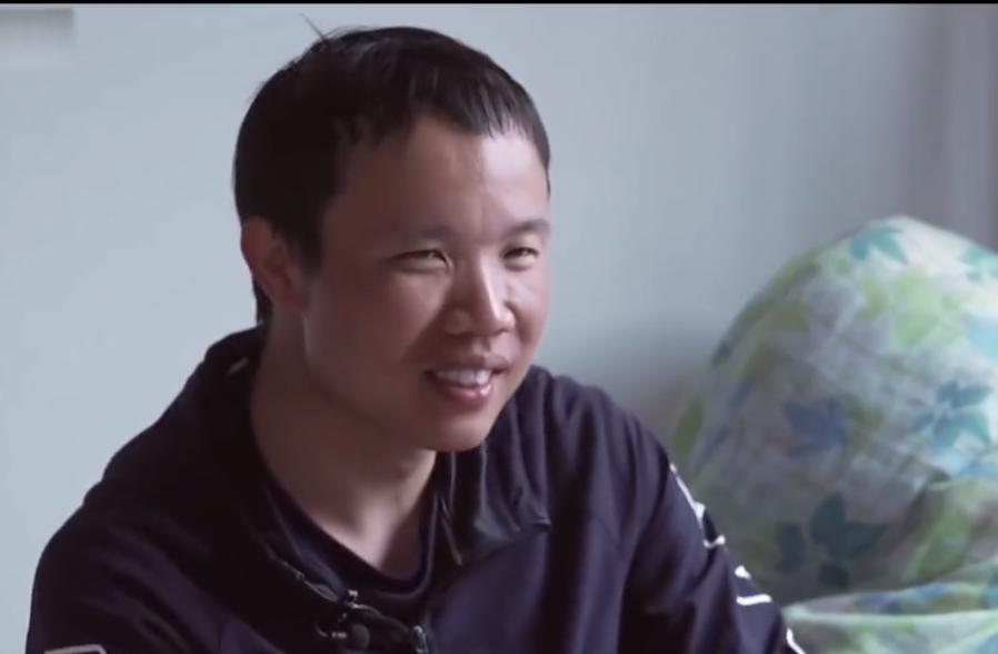 在日本打工的中国人,女的被*辱侮**后跳楼,男的断三根手指投诉无门