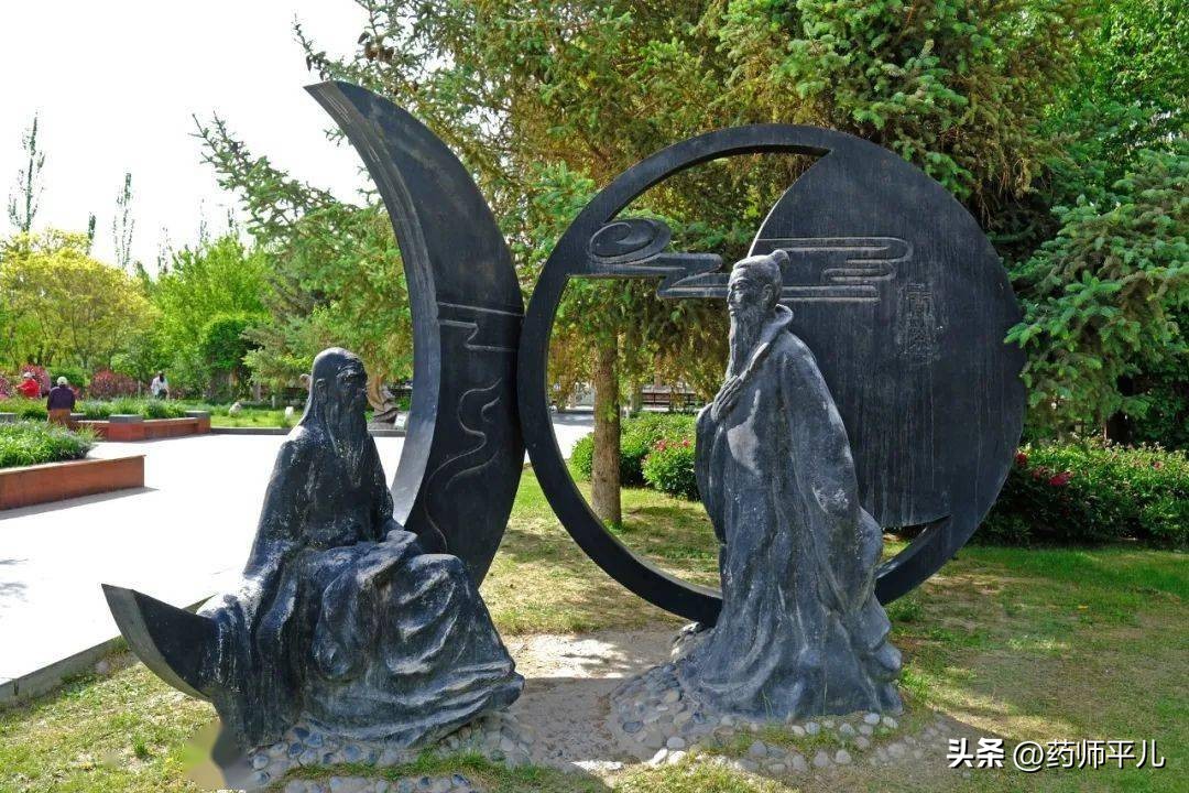 最美嘉峪关城市雕塑都在这里,嘉峪关景区拍照互动性雕塑