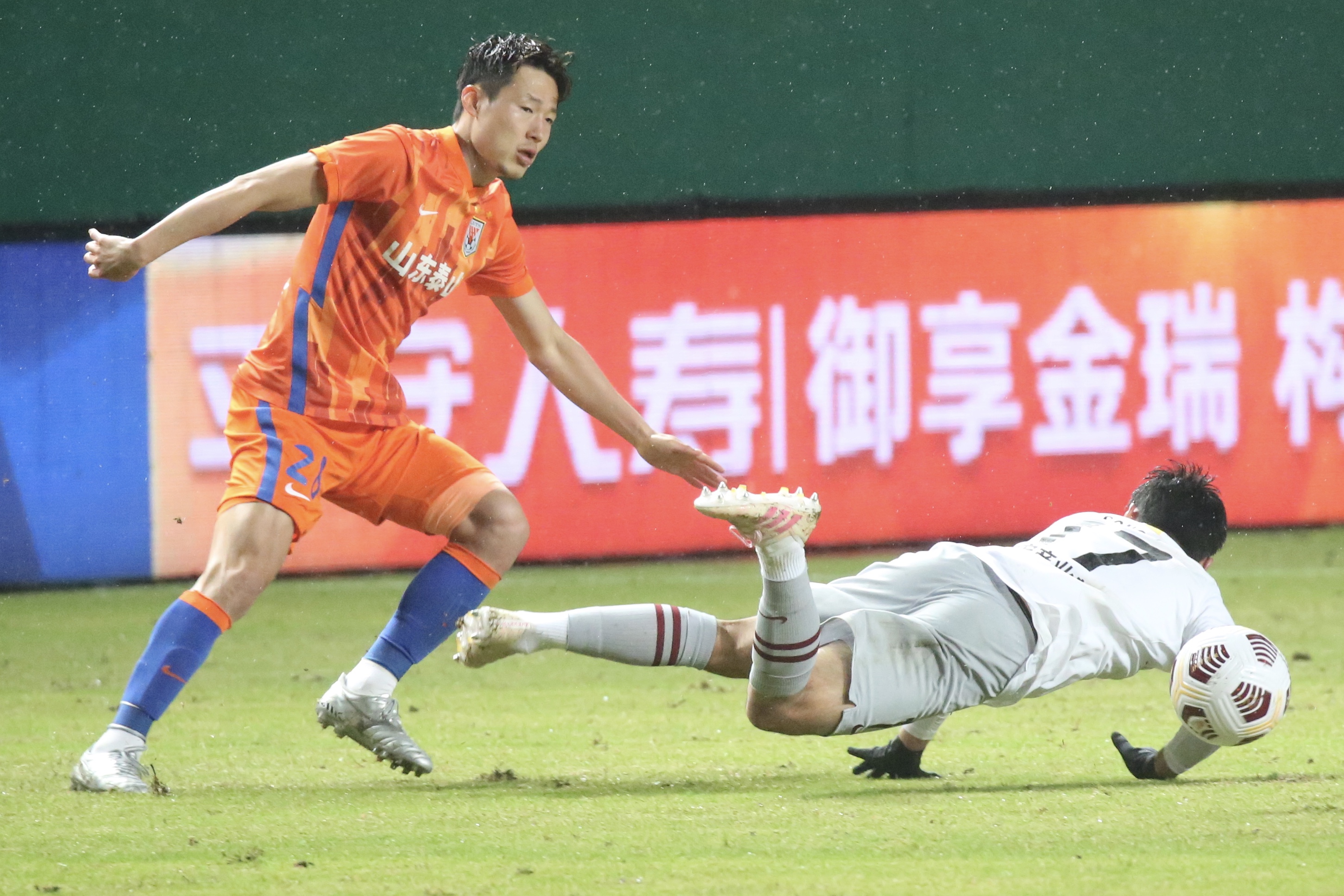 泰山队最新动态引援,曝泰山队最新引援消息