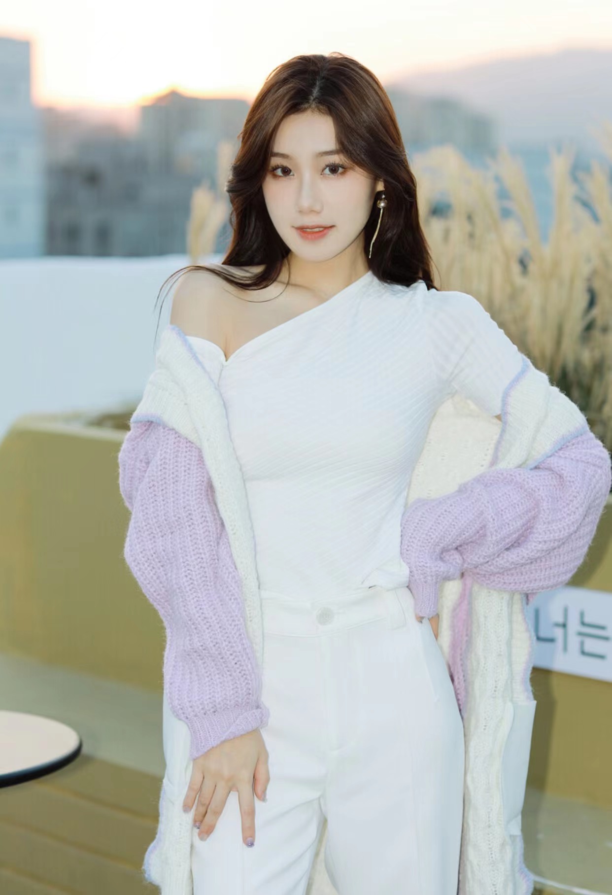 杂志人像拍照姿势大全,拍照姿势教学博主半身