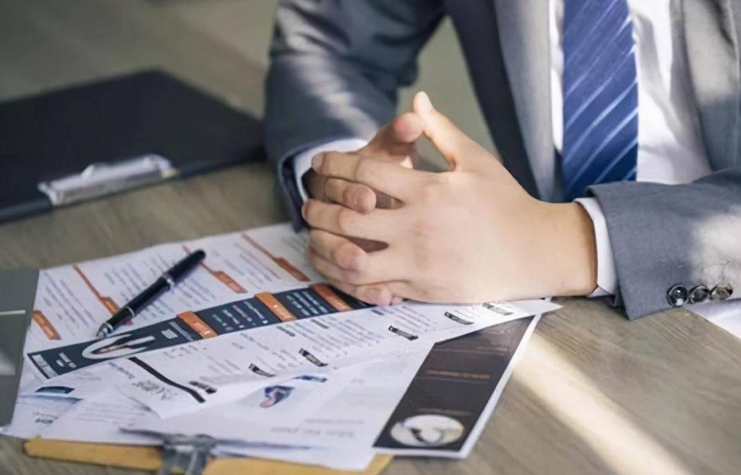 10个永远倒闭不了的行业,未来最容易失业的10大职业