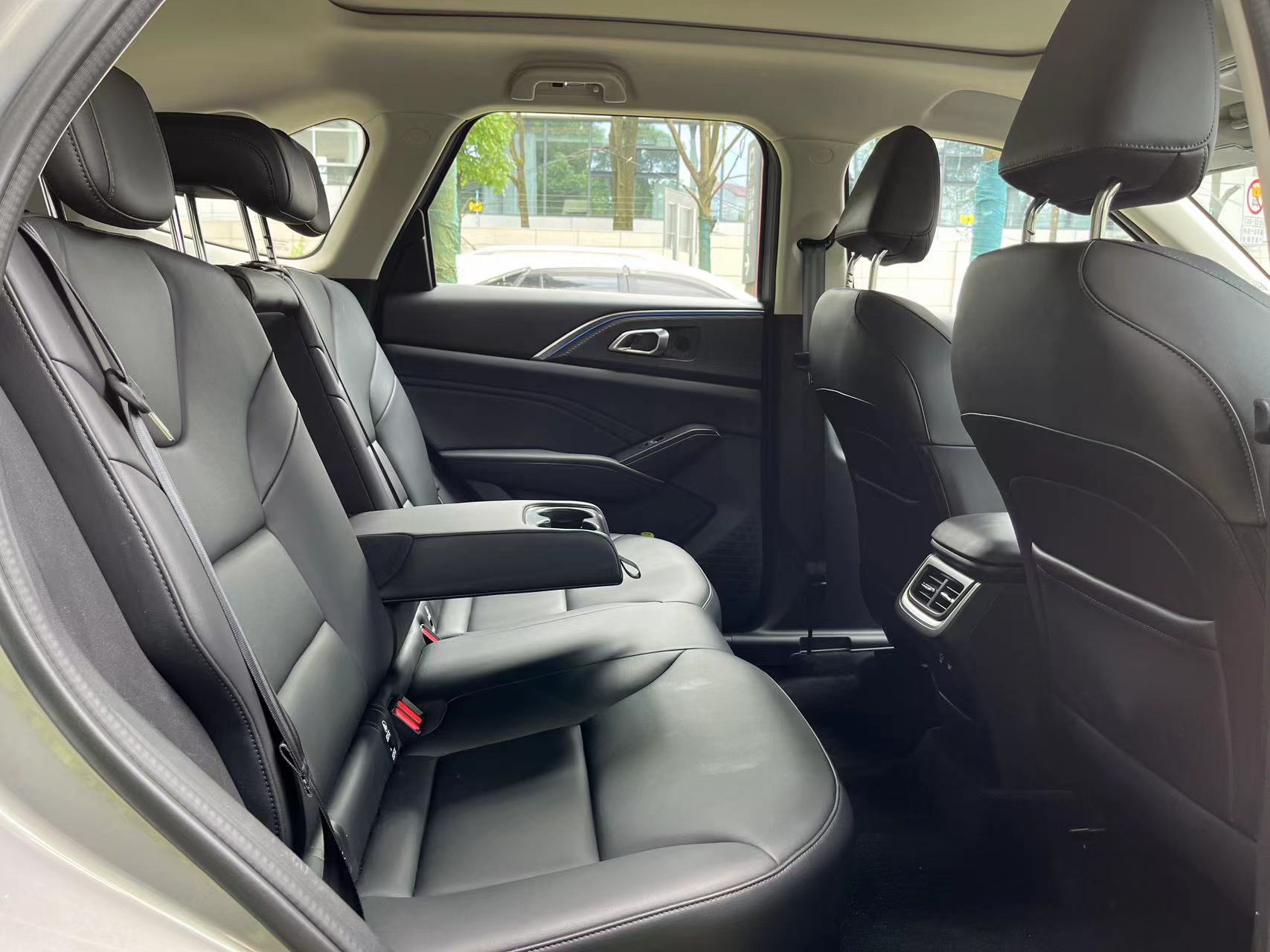 hi4鏋緳max鍥涢┍,鍝堝紬鏋緳max鏈夊摢浜涗紭鐐瑰拰缂虹偣