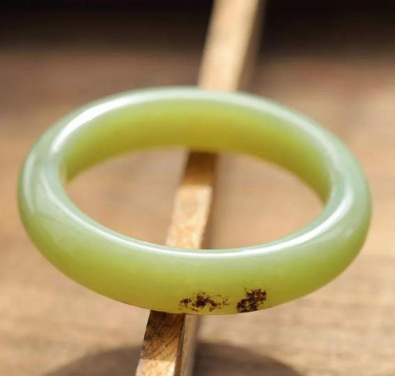 一红二黄三墨四羊脂什么意思,玉一红二黄三墨四羊脂图片