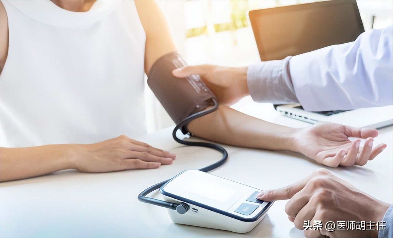 除了泡沫尿，这3个症状也是肾脏受损的征兆！不要走到透析这一步