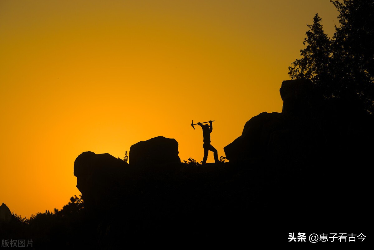 故事:穷秀才海外奇遇,捡到未知宝物,走上人生巅峰