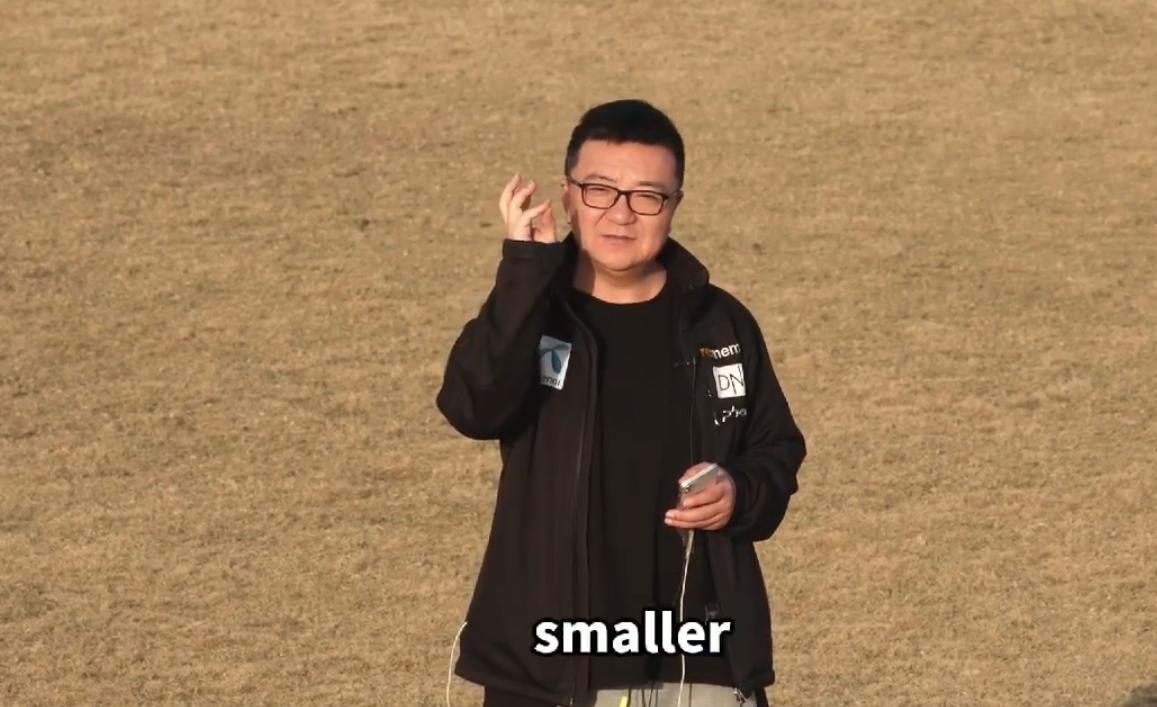 足球评论人董路回击冯巩,董路回应冯巩