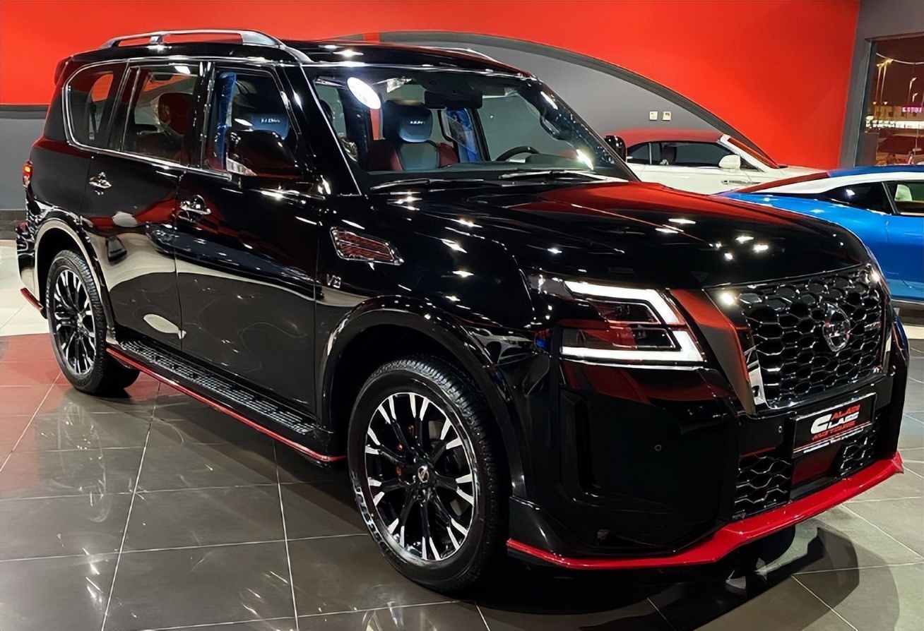 途乐跟陆巡综合对比尺寸,途乐和陆巡最大的区别