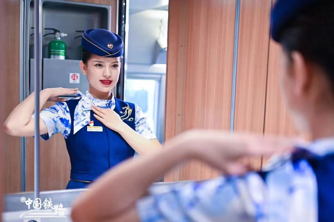 兰州铁路局高铁夏季制服,广州高铁乘务员制服