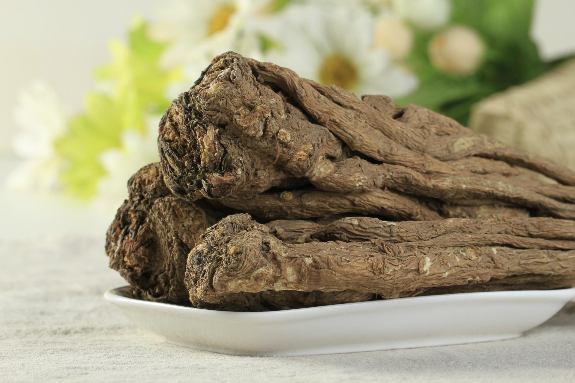 产后恶露不尽的中医辨证,产后有瘀血吃哪种中药