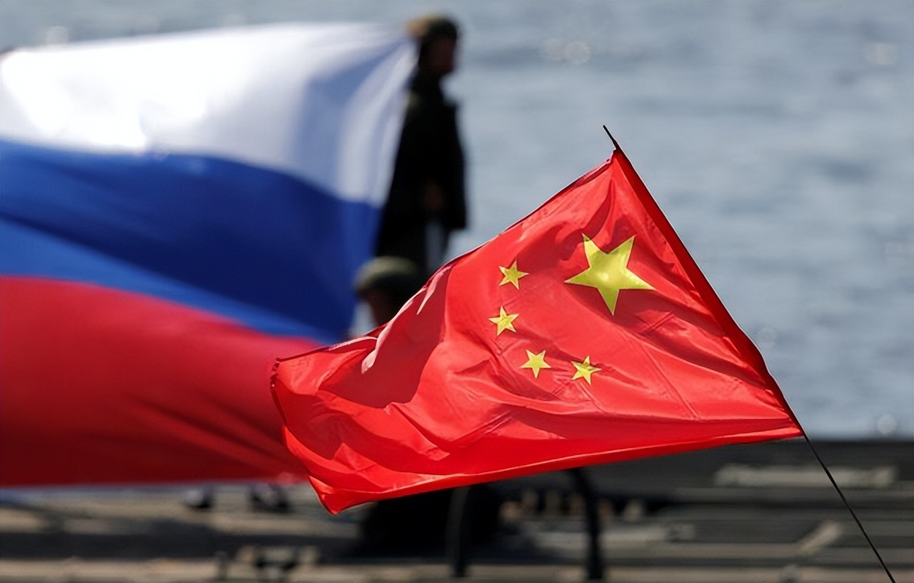 积极和中国唱反调？中方专机刚抵俄，日本首相踏上前往基辅的专列