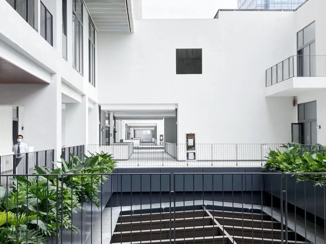 深业上城公寓,深业上城到笔架山的桥