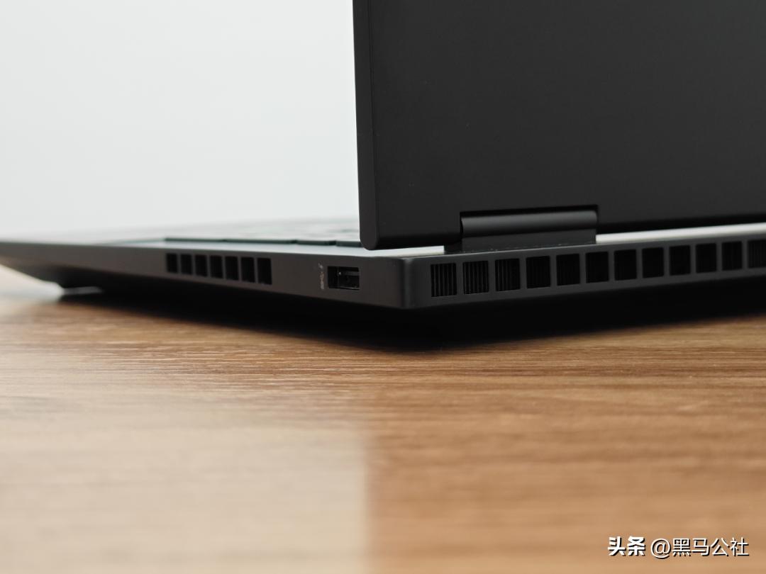 当前最值得入手的游戏本,只要9块9就能买到的游戏机