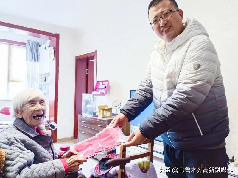 三八妇女节巾帼魅力绽芳华图片,情暖三八节巾帼绽芳华文章