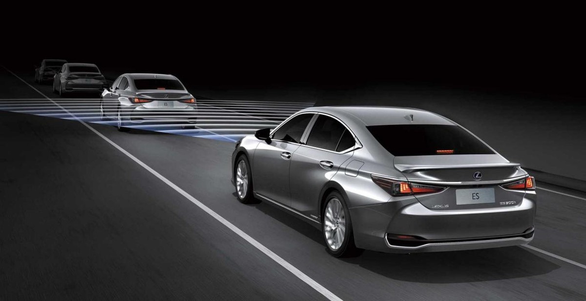 雷克萨斯es辅助驾驶测试,雷克萨斯es驾驶辅助l2怎么样