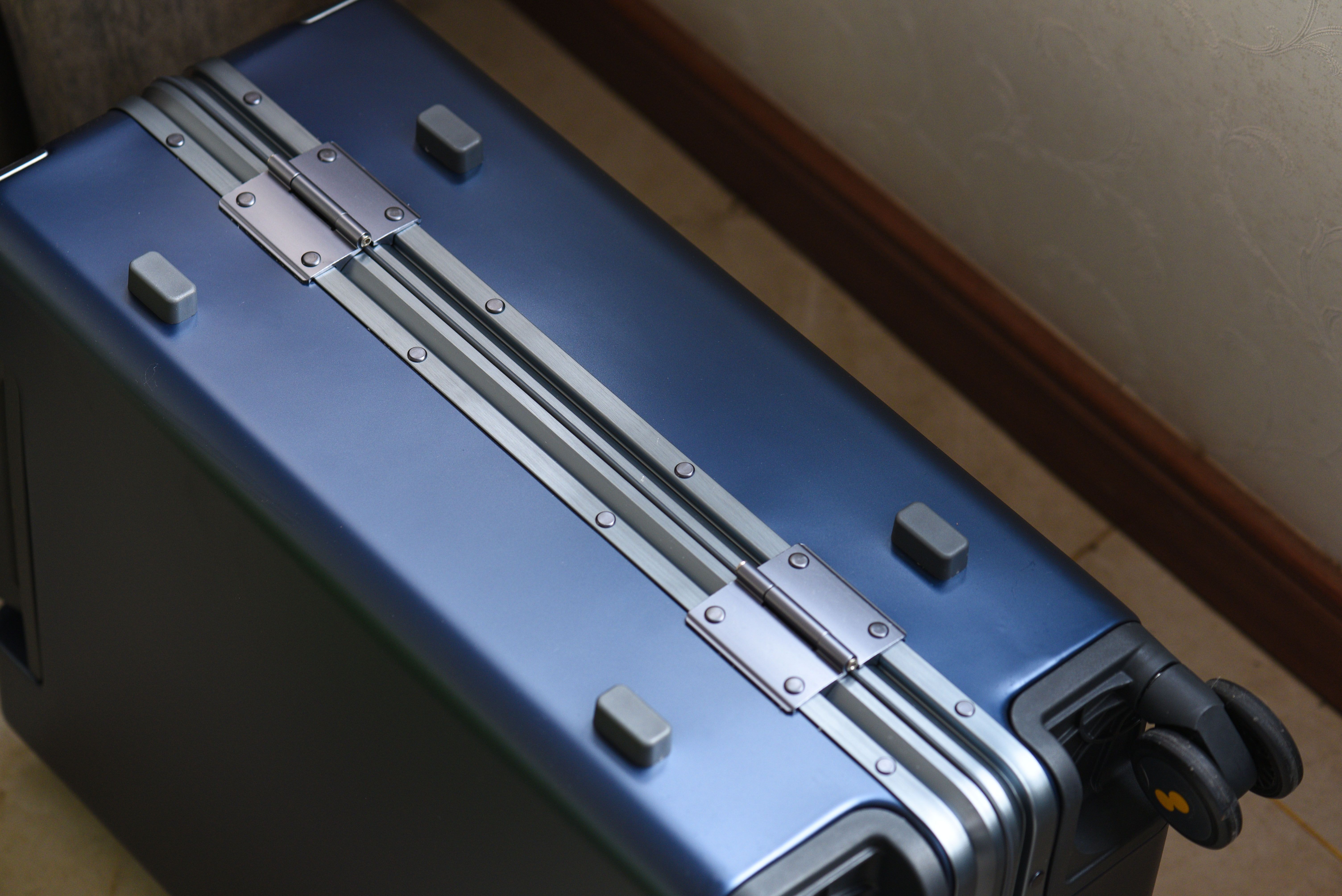 地平线8号26寸行李箱哪个颜色好,地平线8号行李箱20寸有几个款式