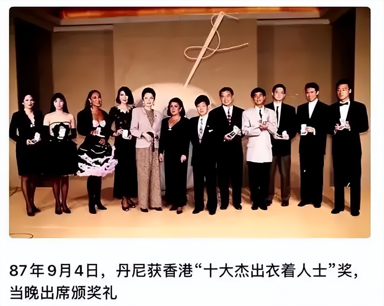 陈百强衣着品味帅到炸,陈百强时尚品味