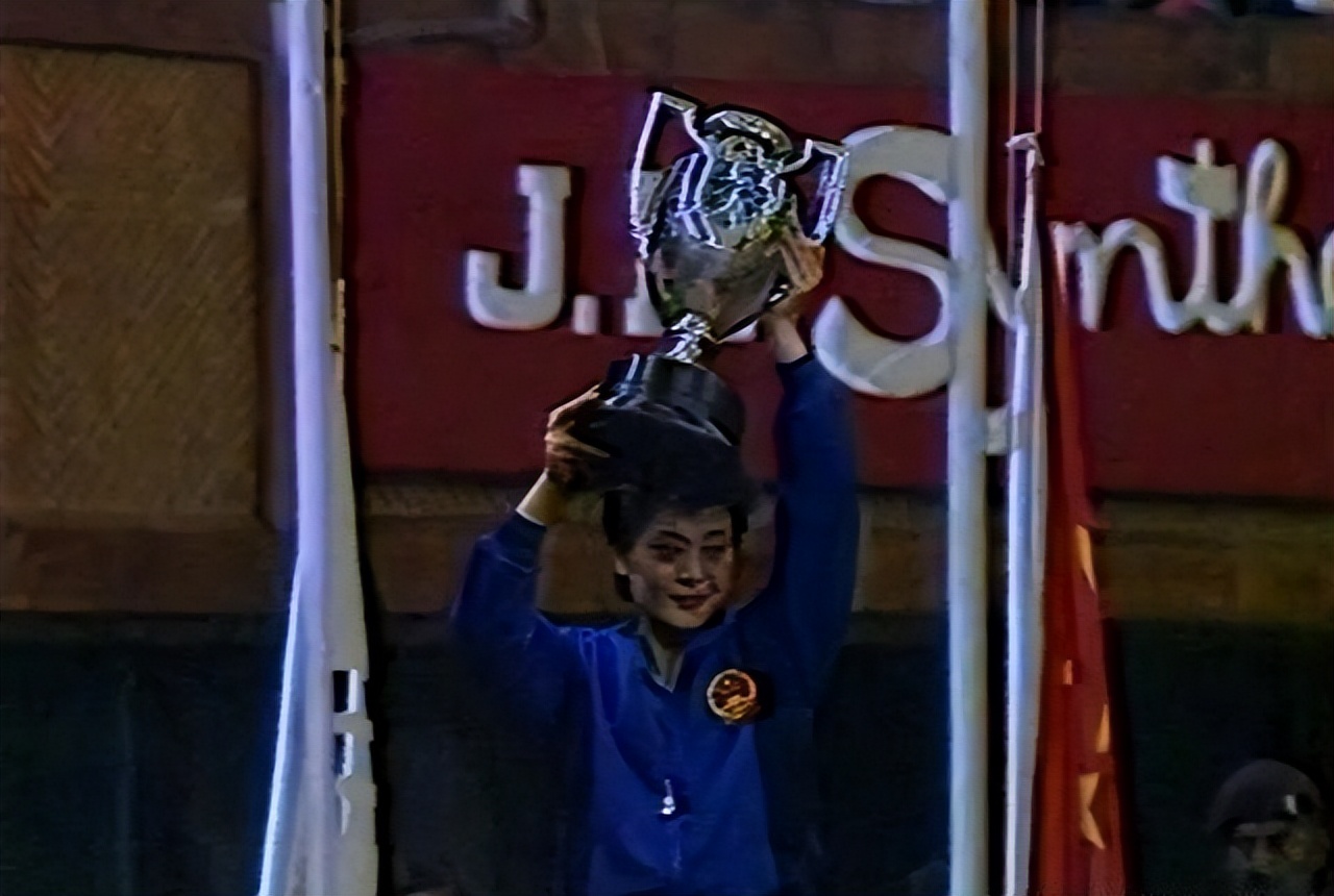 1989年入日本籍，击败邓亚萍大喊“哟西”的何智丽，如今过得怎样