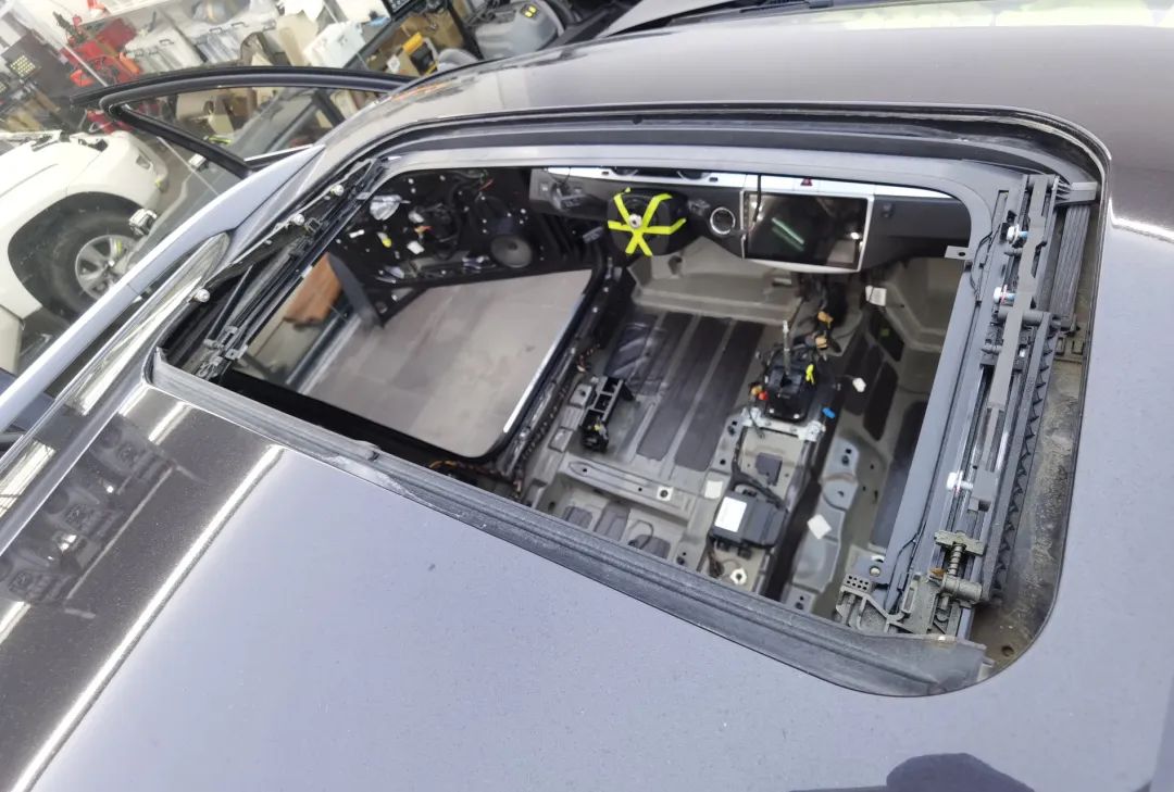 r36翻新改造全过程,大众r36这么老的车怎么还卖这么贵