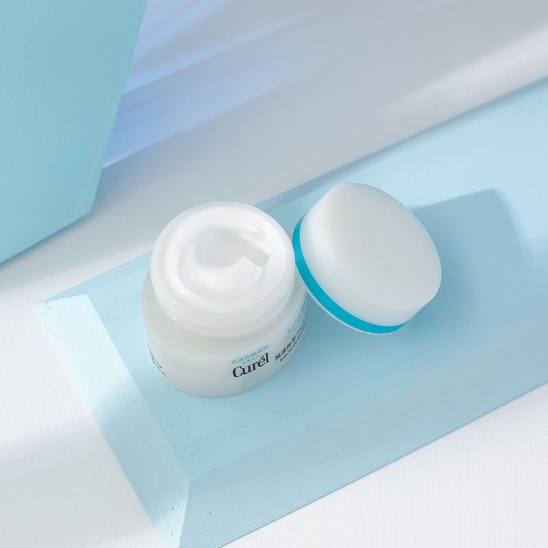 皮肤粗糙毛孔粗大用什么面霜,脸部松垮毛孔粗大用什么面霜