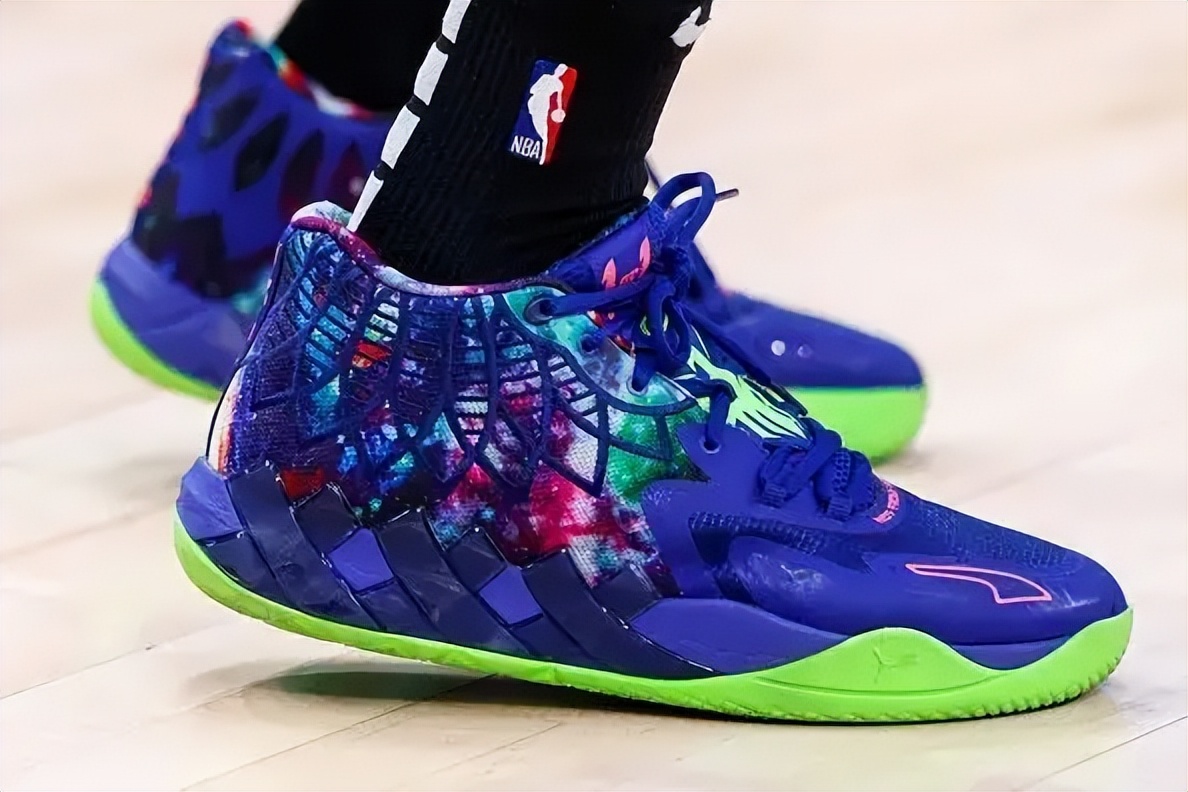 球鞋故事分享黑红,球鞋的故事