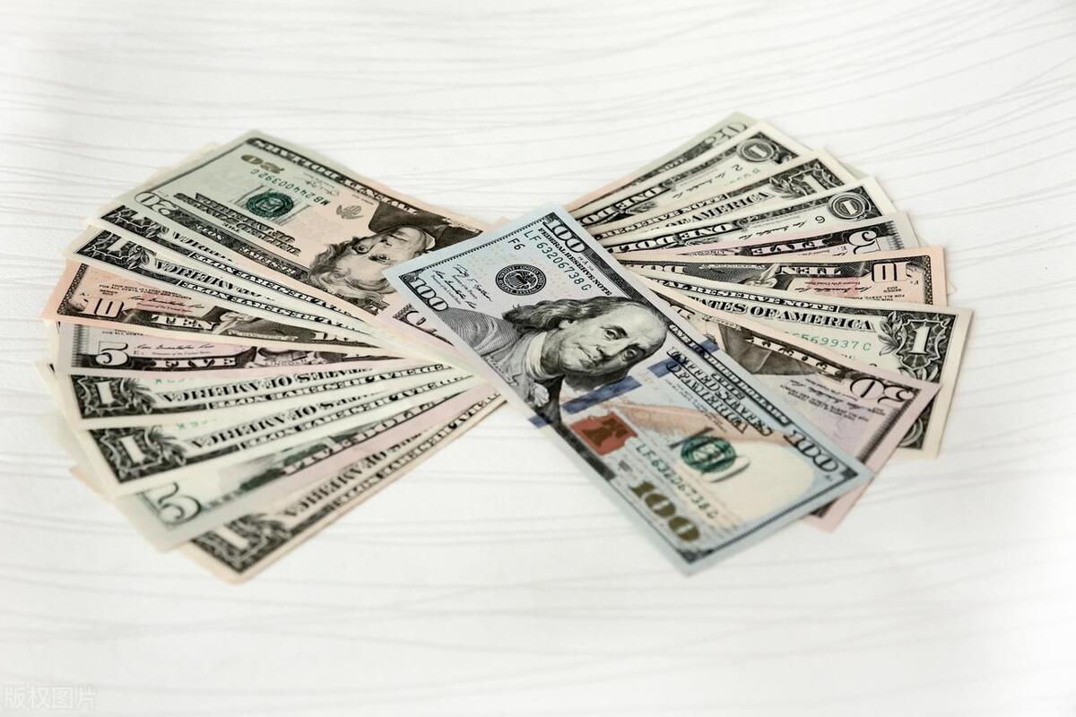 十二生肖今年穿衣颜色忌什么色,2018十二生肖开运颜色