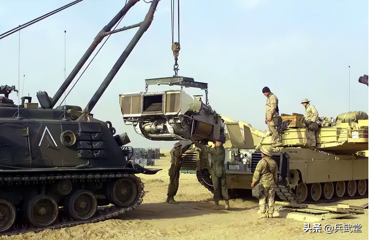 美版“15式”轻坦正式亮相？比15式还重1.5吨，既跑不过也防不住