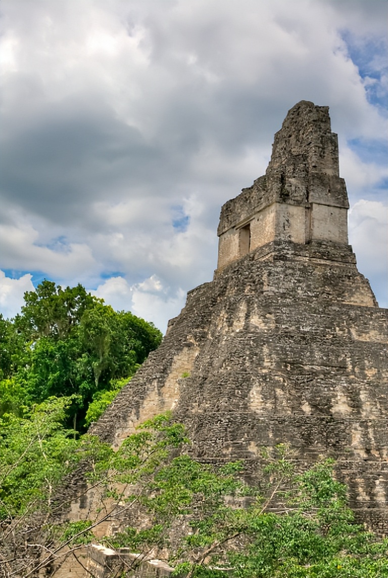 西班牙殖民统治斗争,西班牙殖民者对土著的暴行