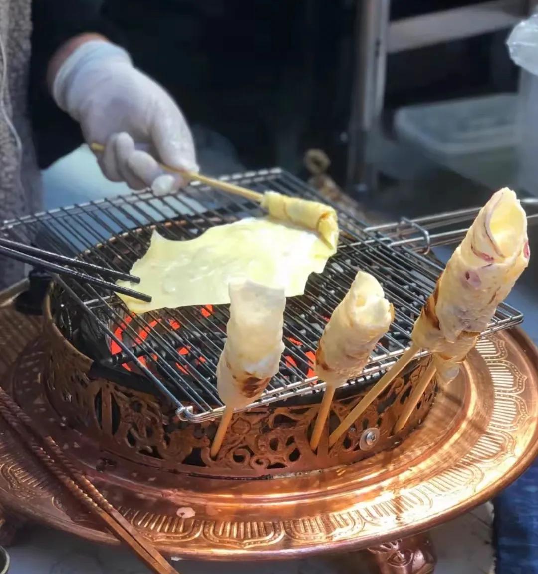 吃货们千万不要错过的昆明美食街,昆明翠湖公园附近美食街