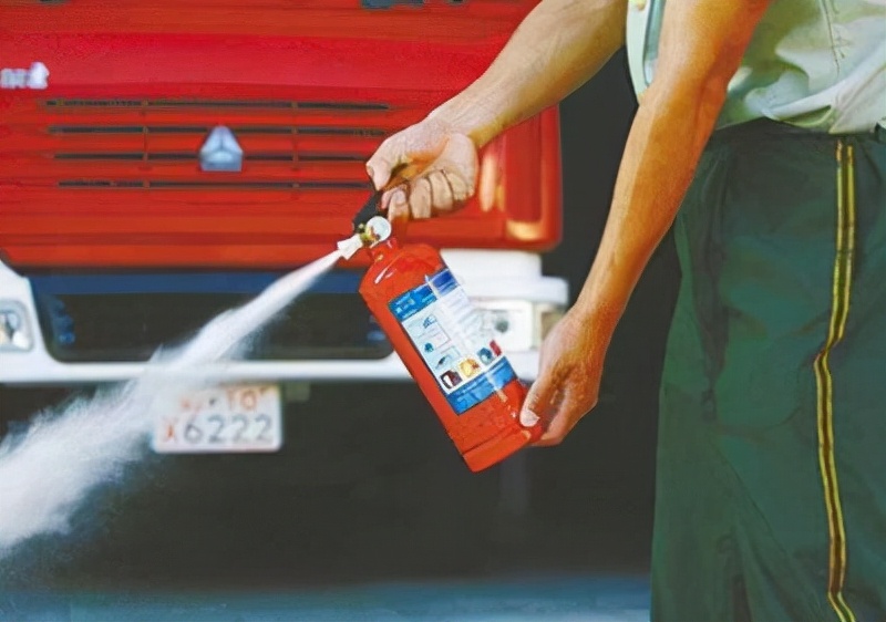 灭火器保质期过了但气压正常,水基灭火器和干粉灭火器的保质期