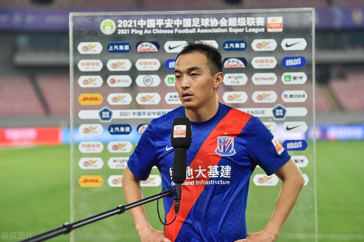 巩汉林冯潇霆网络互怼男足踢皮球,男足冯潇霆回应巩汉林言论