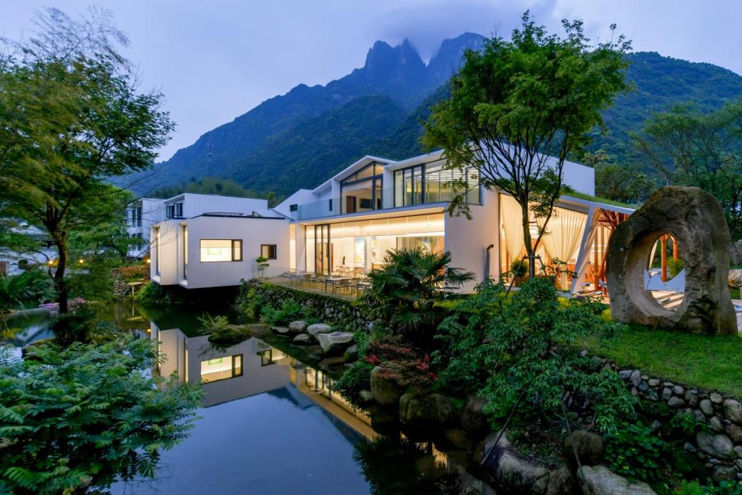 三清山暑期旅游优惠,三清山国家级旅游胜地风景绝美